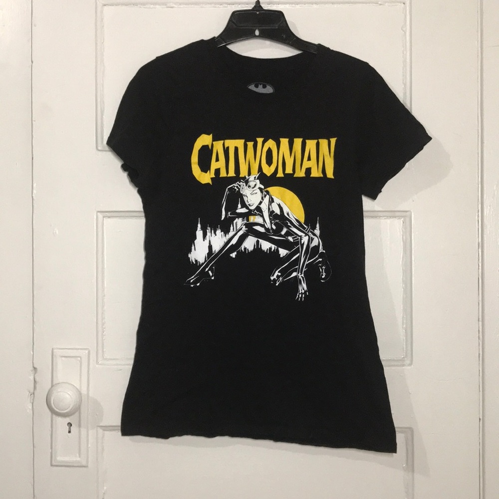 DC Comics Catwoman T Shirt XL Fits like M